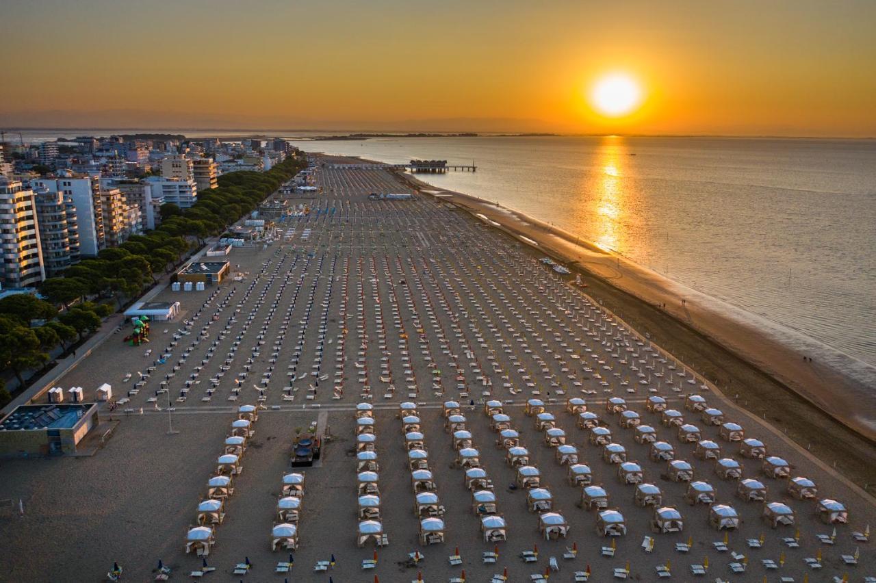 Villa Missana Lignano Sabbiadoro Exterior photo